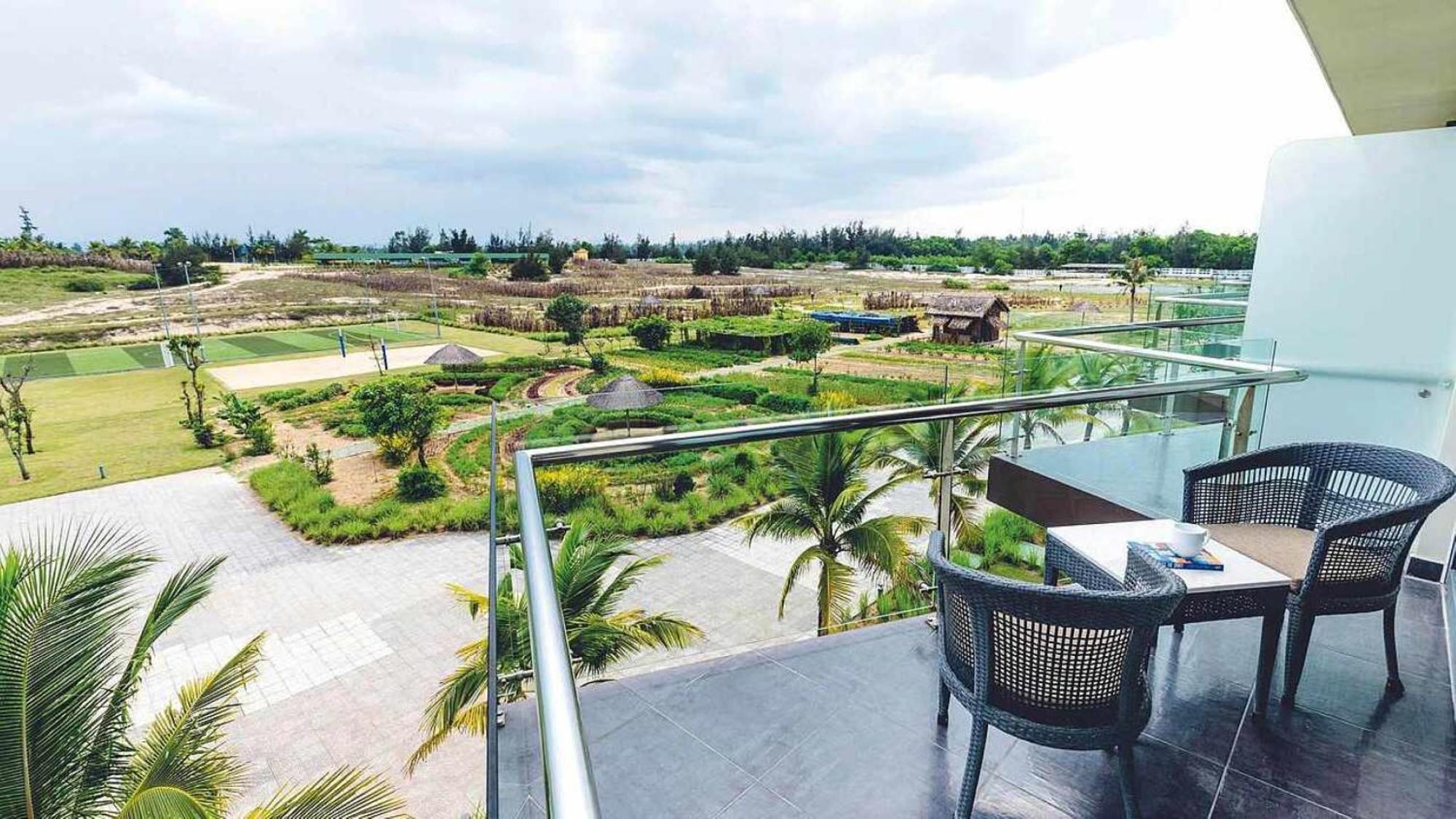 Robinson Nam Hoi An Hotel ตามกี่ ภายนอก รูปภาพ